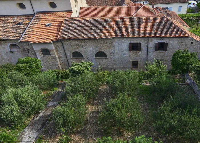 Konukevi And Kampanel