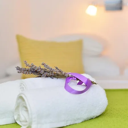 And Kampanel Гостевой дом Хвар