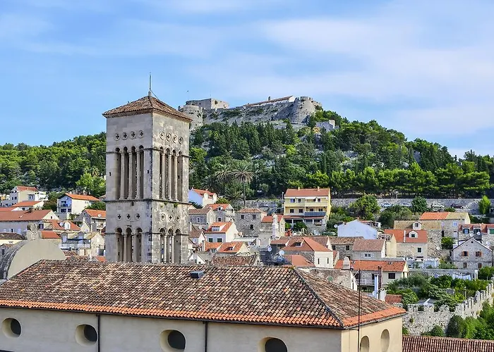 And Kampanel Gostinjska kuća Hvar Town