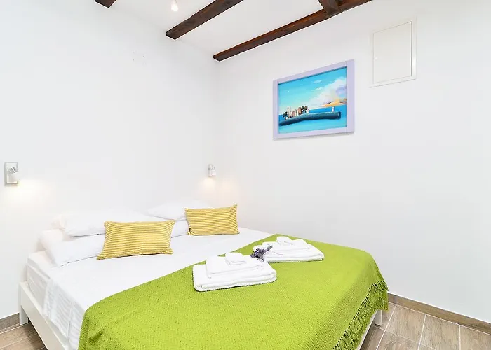 Guest house And Kampanel