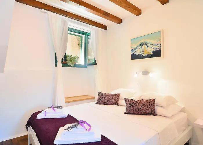 Guest house And Kampanel