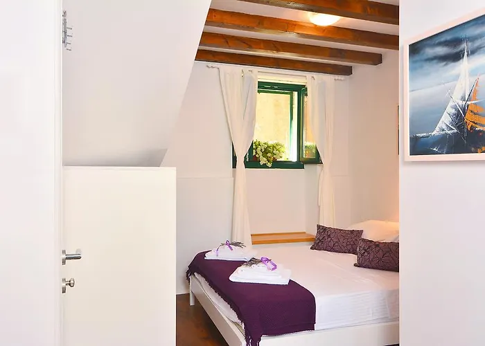 And Kampanel Guest house Hvar Town